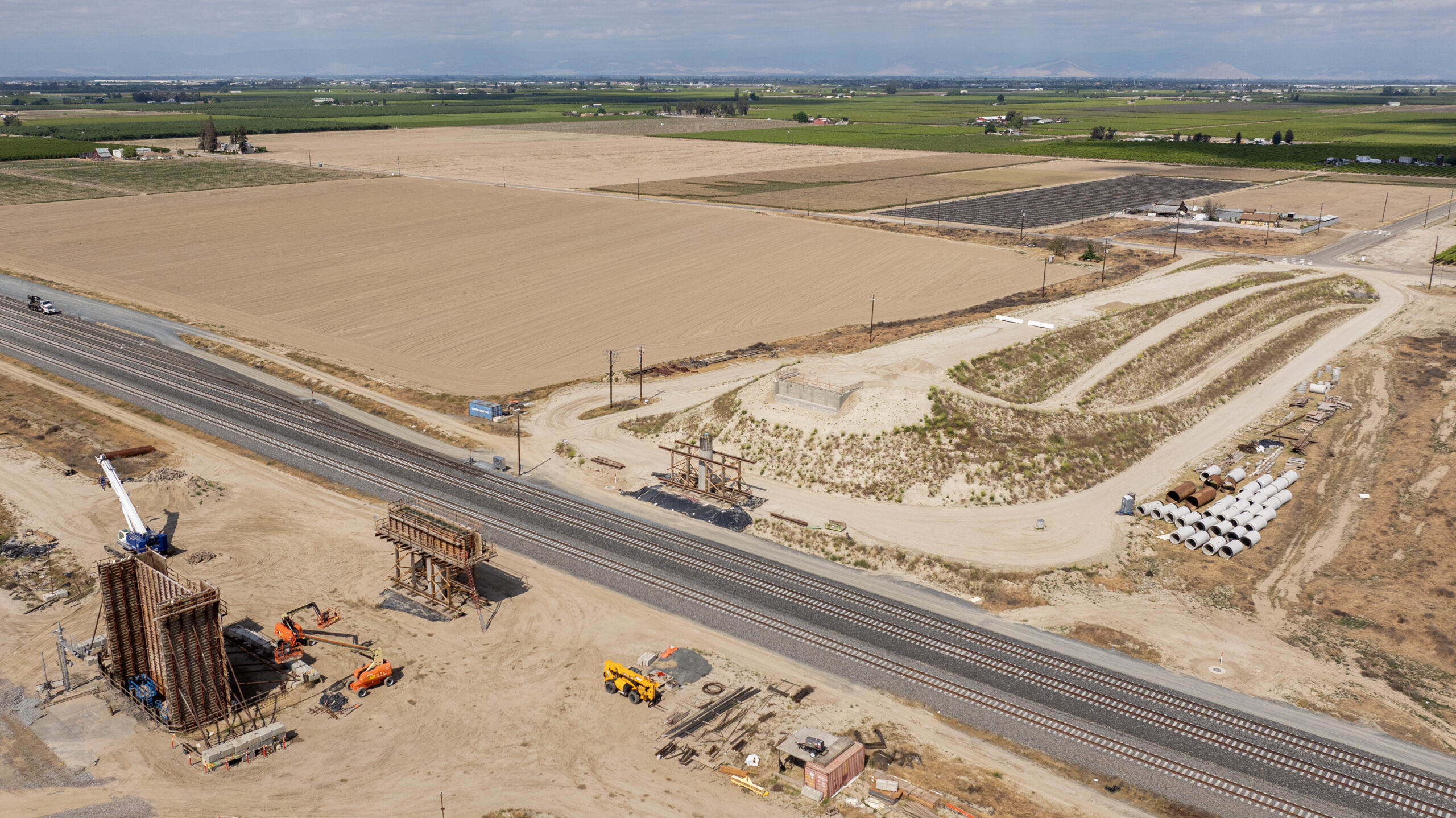 Manning Avenue Overpass (drone view)